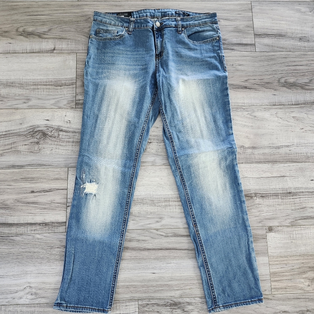William Rast Faded Light Blue Straight-Leg Jeans with Knee Rip